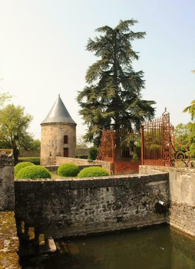 Logis De La Helberdiere Cosse-en-Champagne Екстер'єр фото